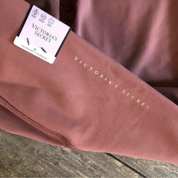 Victoria’s Secret Incredible Studio Legging High Rise 7/8 Terra Cotta - Picture 6 of 7